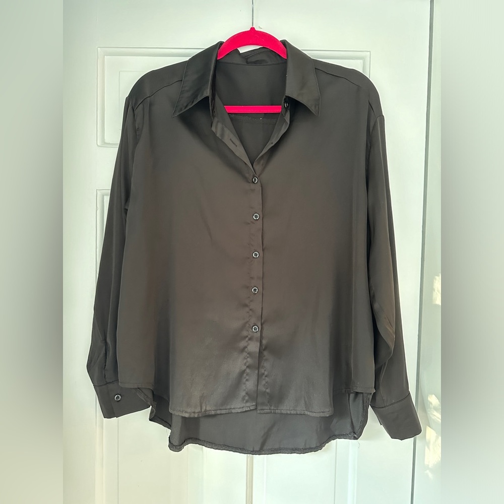 SHEIN Black Silky Button Down Workwear Business Casual Blouse in Size Small